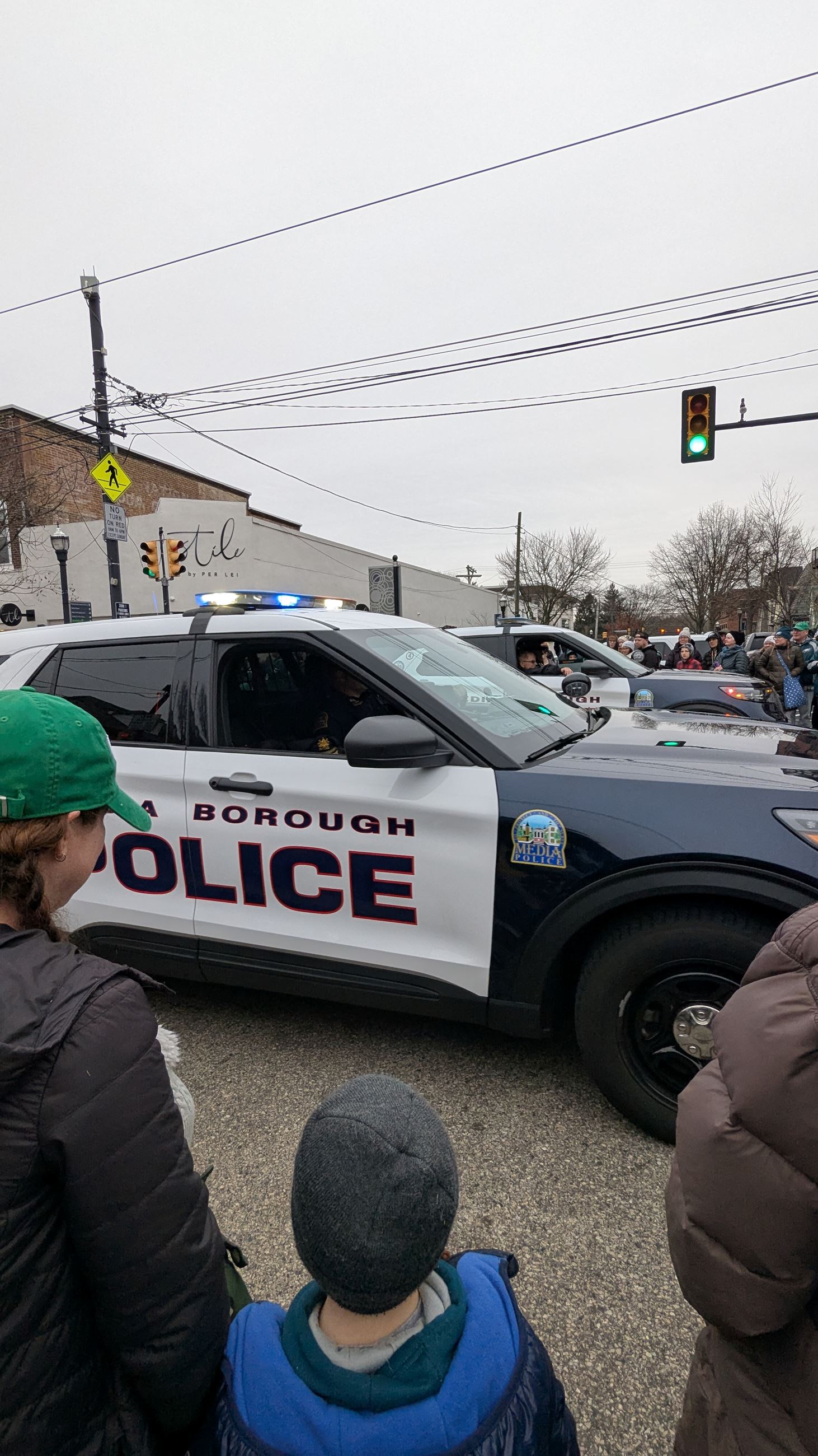 PXL_20250202_200327804